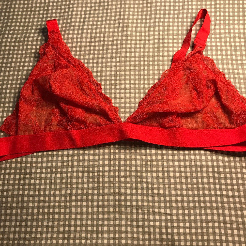 ⚡️5 for $25⚡️ ASOS Curve Sexy Red Lace Bralette US 22 NWOT